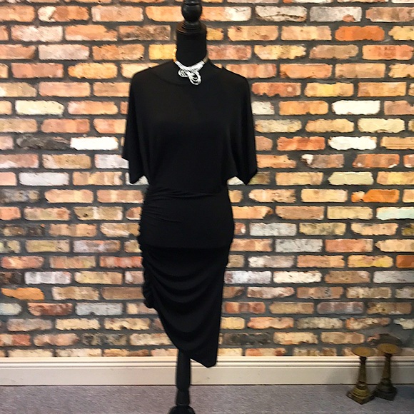 Forever 21 Dresses & Skirts - Forever 21 Black Body Con Ruche Dress - Medium